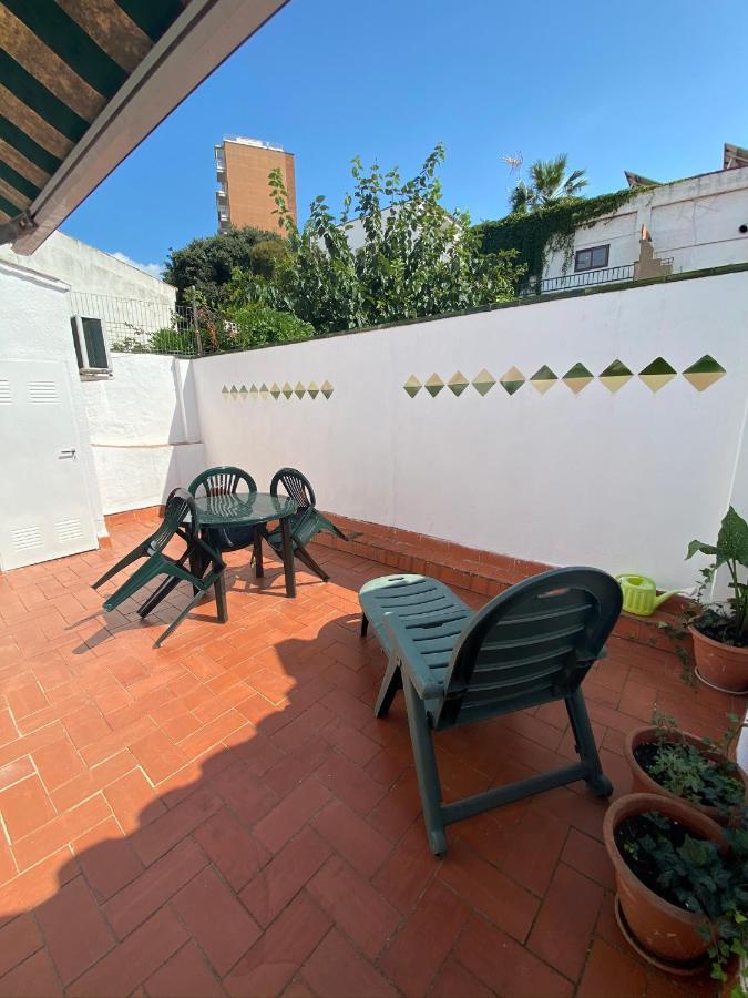 Apartamentos Mitus Canet De Mar Exterior photo